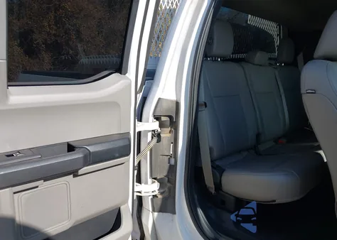 2017 Ford F-150 Xl z USA, uszkodzony, nr VIN 1FTFX1EF6HKC49427